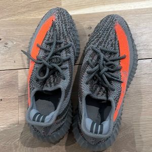 Adidas Yeezy Boost 350 v2 Beluga reflective. Men’s 8.5 / women’s 9.5/10